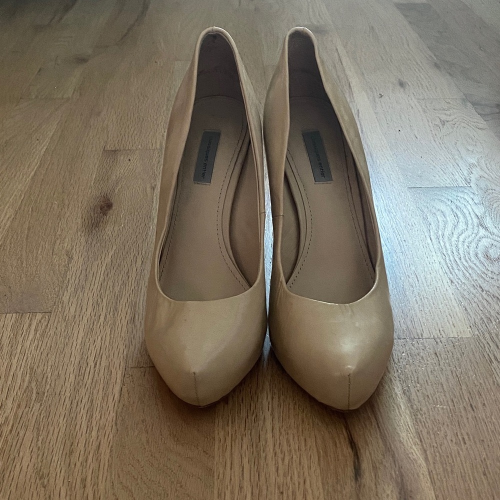 Classiques Entier Beige Women's heels